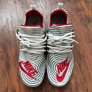 Nike Air Presto 'Hypnotic' White Red Grey Sneakers Men's Size 12